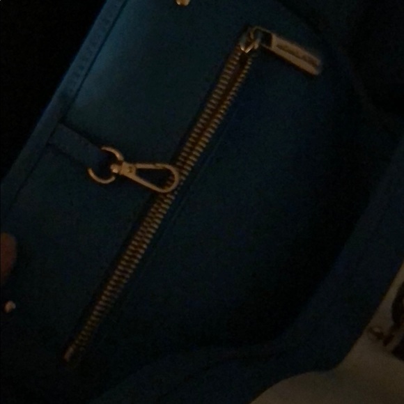 Michael Kors bag - Picture 2 of 4